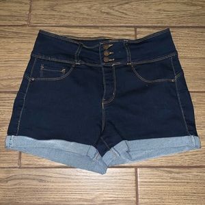 🌿SHORTS BY WAX JEAN 🌿